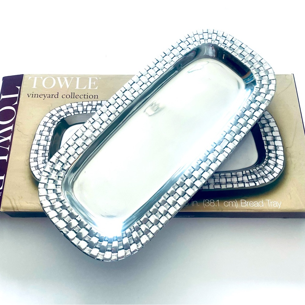 Towle Vineyard Collection - Bread Platter 15 Inches - Perfect Condition